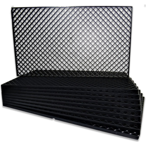 Filter media support grids